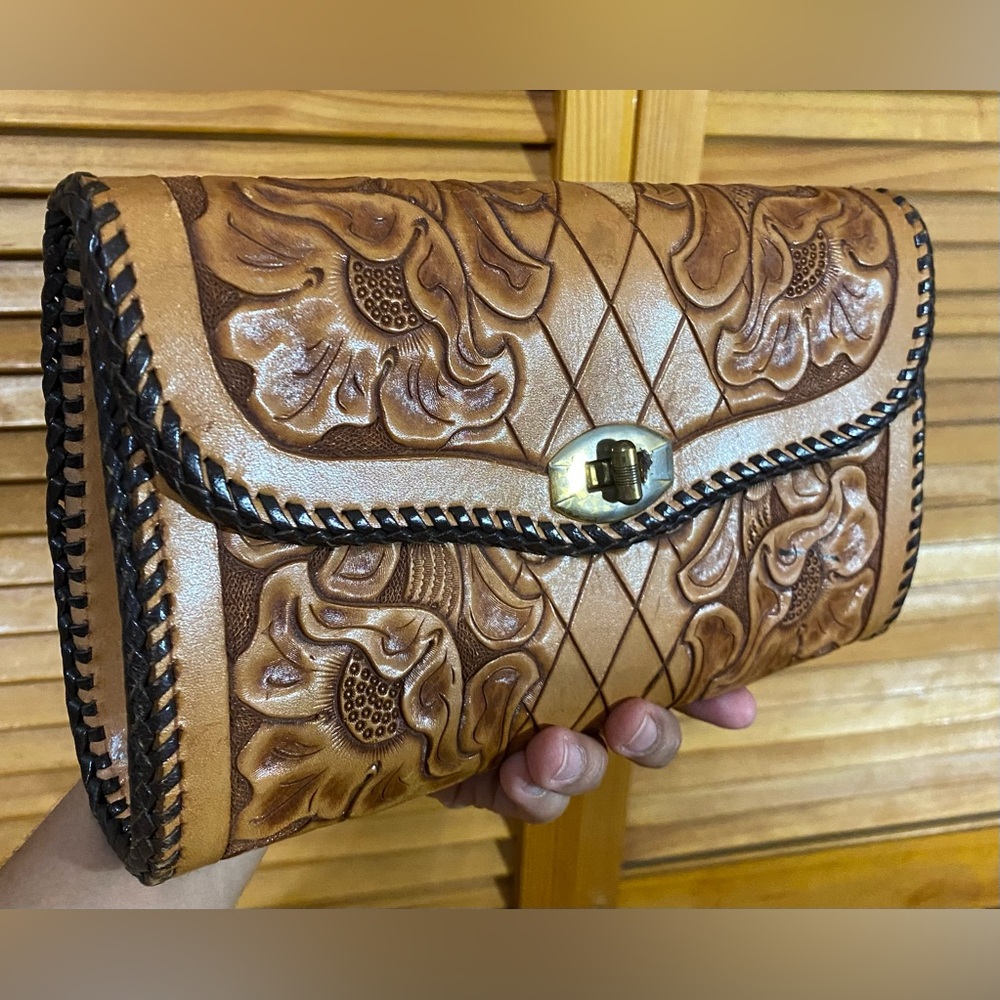 Floral embossed, handheld bag - Picture 3 of 11